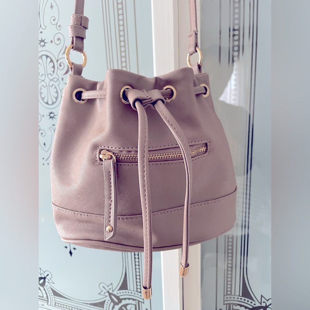 Grey/taupe Drawstring Crossbody